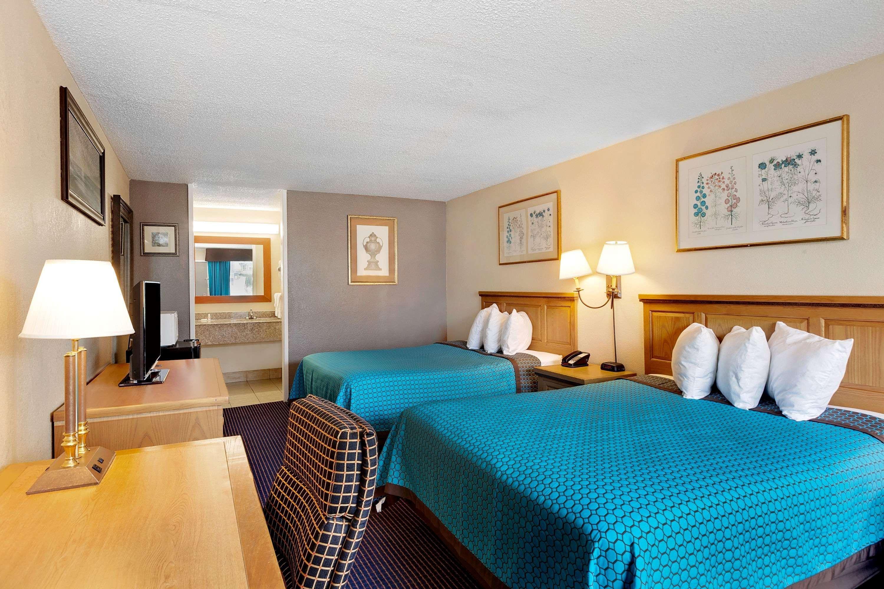 Days Inn By Wyndham Lafayette Near Lafayette Airport Dış mekan fotoğraf