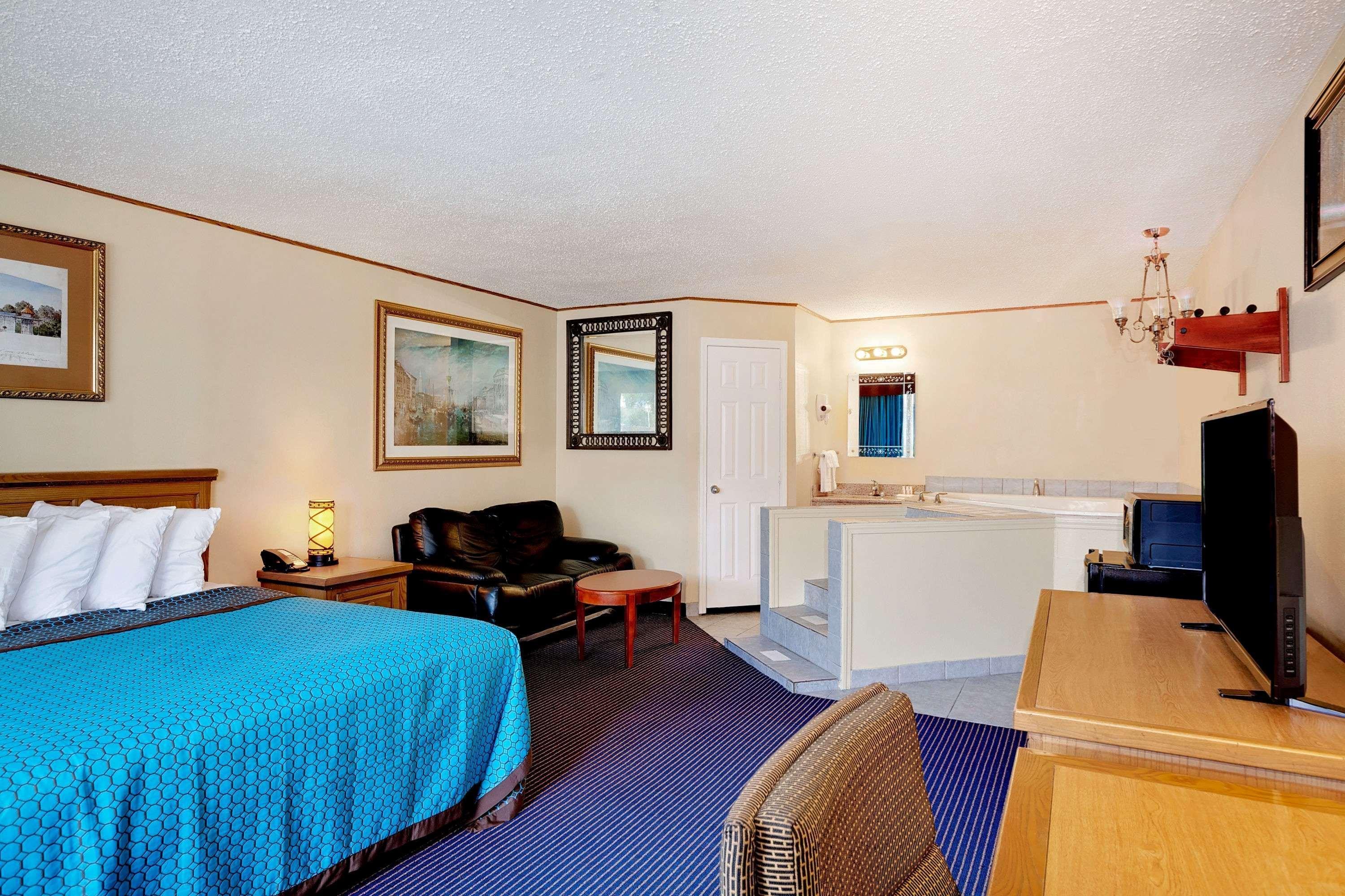 Days Inn By Wyndham Lafayette Near Lafayette Airport Dış mekan fotoğraf