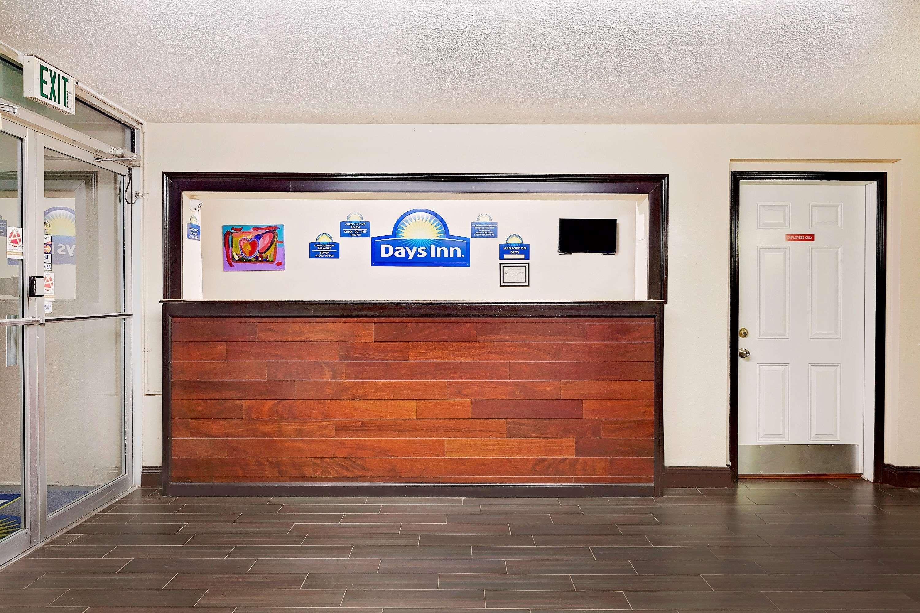 Days Inn By Wyndham Lafayette Near Lafayette Airport Dış mekan fotoğraf