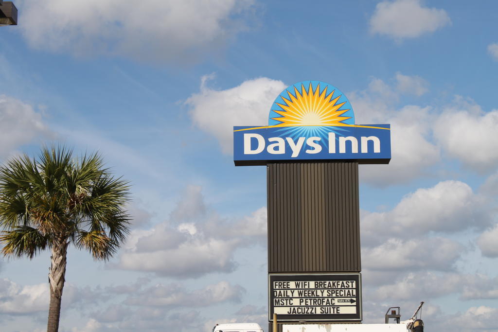 Days Inn By Wyndham Lafayette Near Lafayette Airport Dış mekan fotoğraf